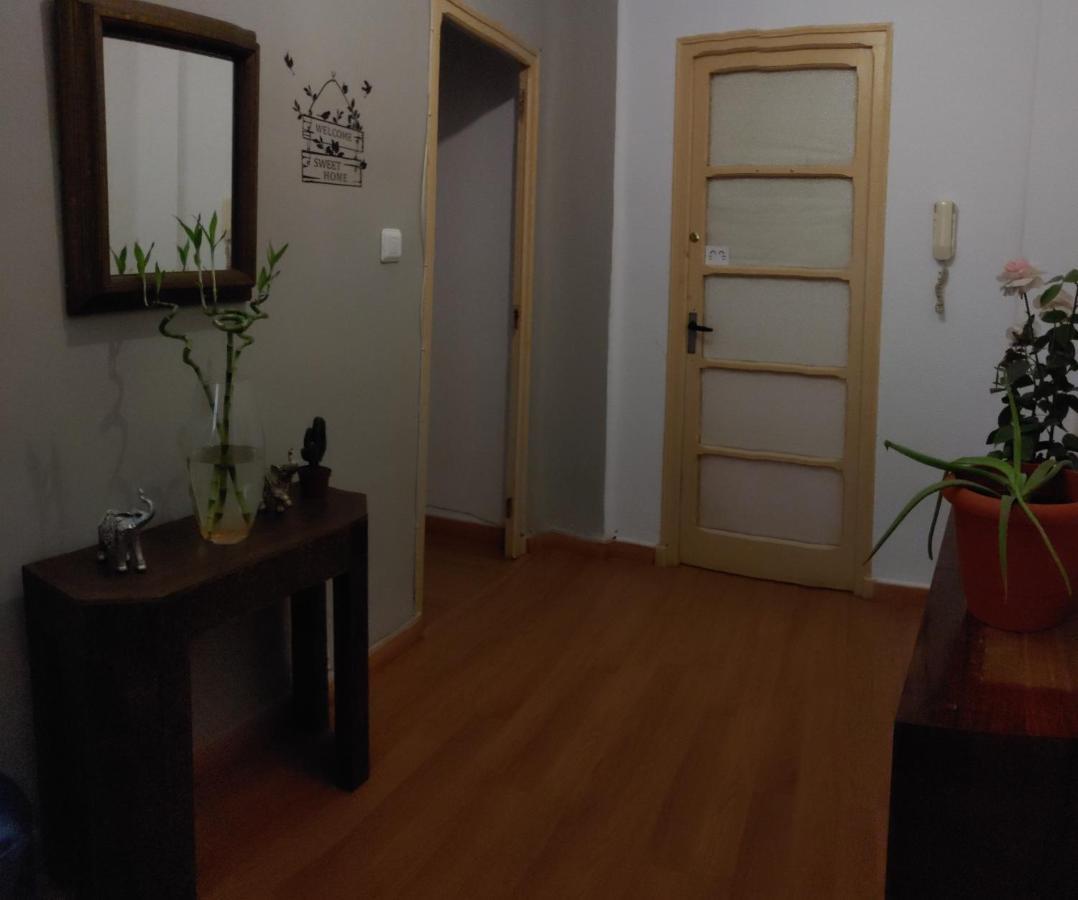 Comoda Habitacion Privada Валенсия Екстериор снимка